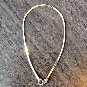 14k Gold Herringbone Chain Bracelet